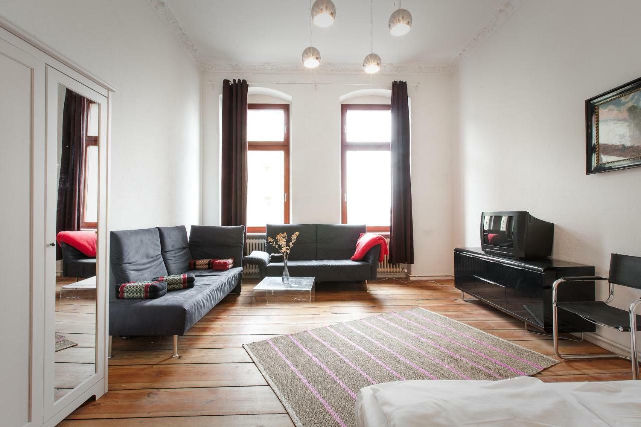3 Bedroom Apartment Berlin Exterior foto